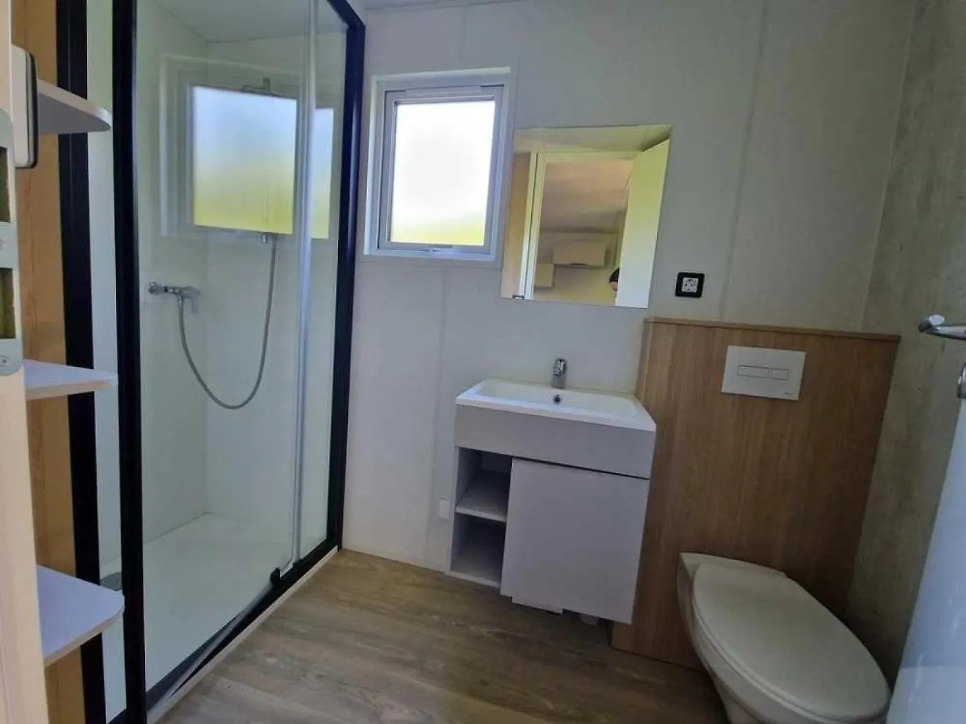 Camping 4 Etoiles - Parc Aquatique - Efah0B Saint-Geniez-dʼOlt 0*,