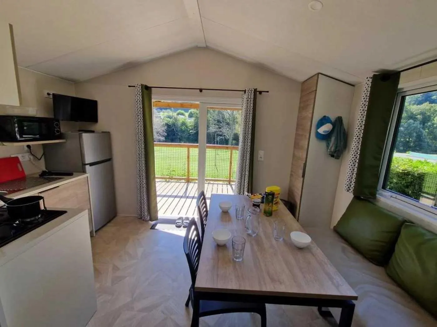 Kemping Camping 4 Etoiles - Parc Aquatique - Efah0B Saint-Geniez-dʼOlt Francja