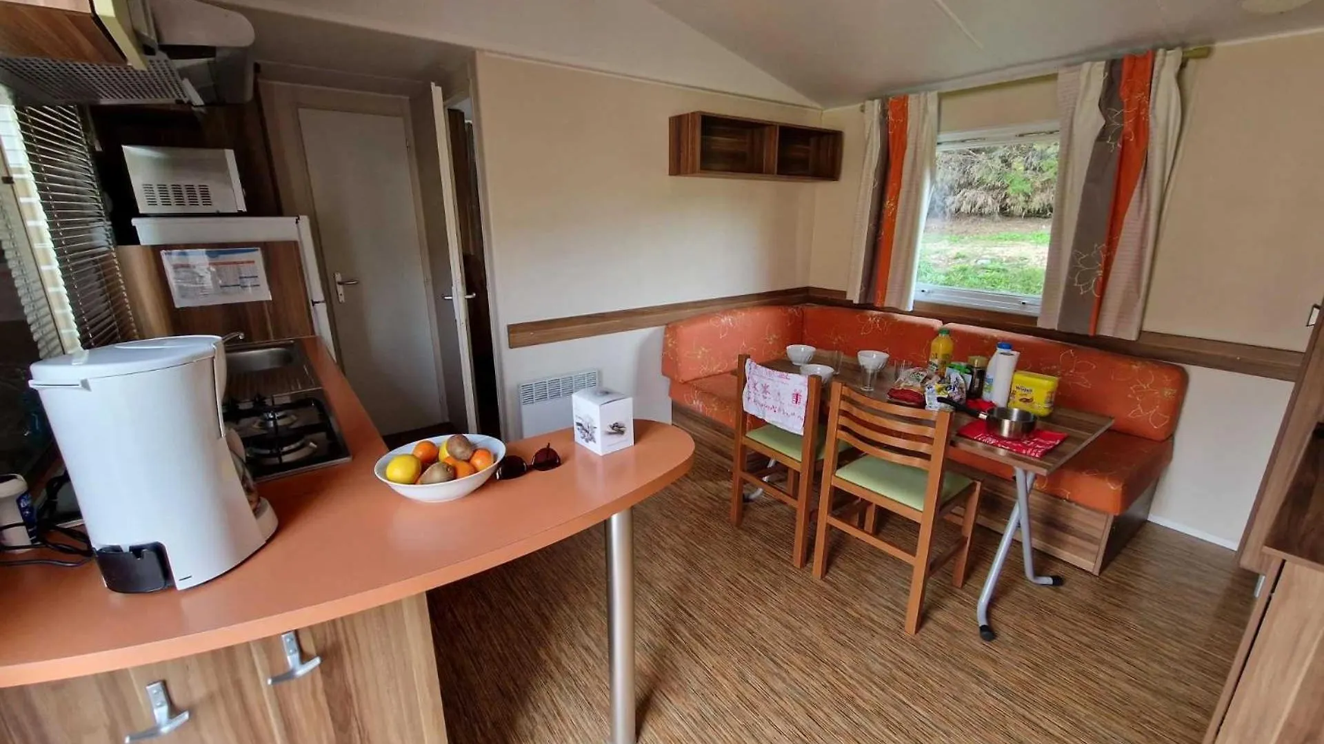 Camping 4 Etoiles - Parc Aquatique - Efah0B Saint-Geniez-dʼOlt Francja