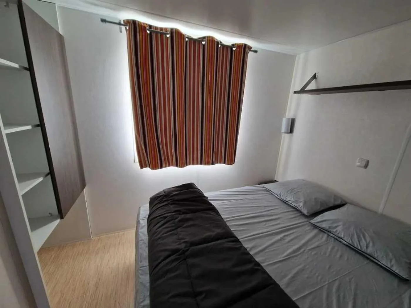 Camping 4 Etoiles - Parc Aquatique - Efah0B Saint-Geniez-dʼOlt Francja